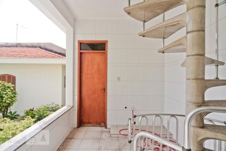 Casa à venda com 360m², 4 quartos e 8 vagasEdícula