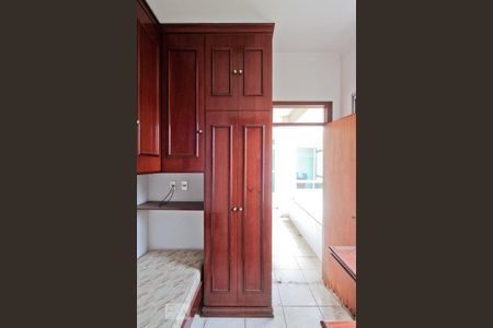 Casa à venda com 360m², 4 quartos e 8 vagasEdícula