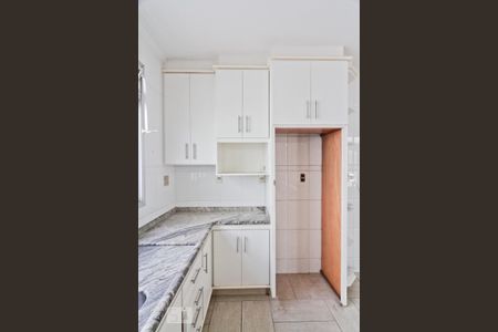 Casa à venda com 360m², 4 quartos e 8 vagasCozinha