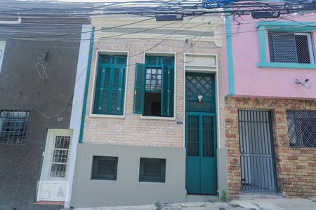Casa à venda com 67m², 2 quartos e sem vagaFachada