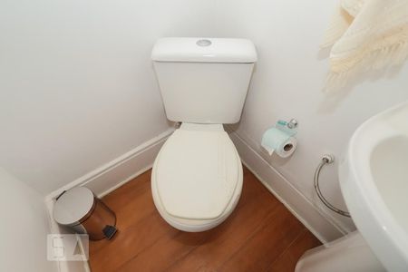 Casa à venda com 67m², 2 quartos e sem vagaLavabo