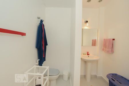 Casa à venda com 67m², 2 quartos e sem vagaBanheiro