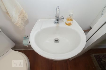 Casa à venda com 67m², 2 quartos e sem vagaLavabo