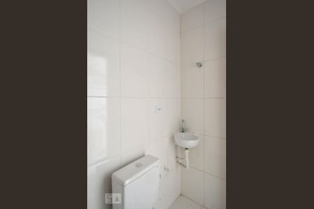 Banheiro de kitnet/studio para alugar com 1 quarto, 34m² em Penha de França, São Paulo