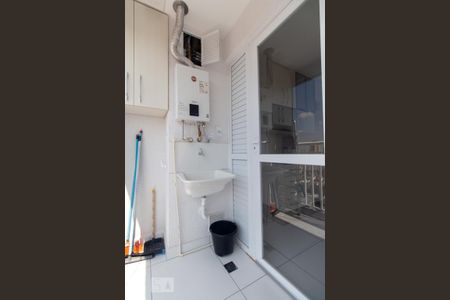 Apartamento à venda com 44m², 2 quartos e sem vaga Apartamento à venda com 44m², 2 quartos e sem vagaÁrea de serviço