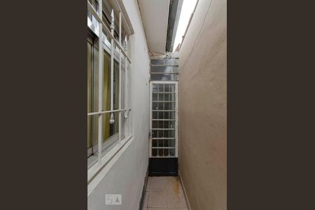 Casa à venda com 60m², 3 quartos e 1 vaga Casa à venda com 60m², 3 quartos e 1 vagaCorredor Lateral