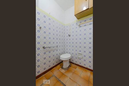 Casa à venda com 60m², 3 quartos e 1 vaga Casa à venda com 60m², 3 quartos e 1 vagaBanheiro