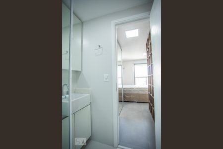 Studio para alugar com 29m², 1 quarto e sem vaga Studio para alugar com 29m², 1 quarto e sem vagaBanheiro