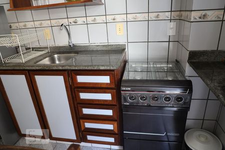 Sala/Cozinha de apartamento para alugar com 1 quarto, 40m² em Cachoeira do Bom Jesus, Florianópolis