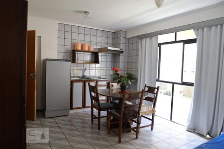 Sala/Cozinha de apartamento para alugar com 1 quarto, 40m² em Cachoeira do Bom Jesus, Florianópolis