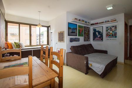 Sala de apartamento à venda com 2 quartos, 80m² em Santana, Porto Alegre