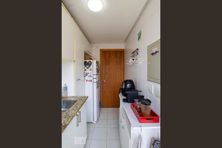 Apartamento à venda com 80m², 2 quartos e 1 vaga Apartamento à venda com 80m², 2 quartos e 1 vagaCozinha e Área de Serviço