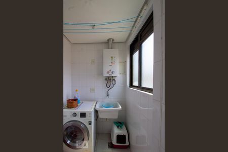 Apartamento à venda com 80m², 2 quartos e 1 vaga Apartamento à venda com 80m², 2 quartos e 1 vagaCozinha e Área de Serviço