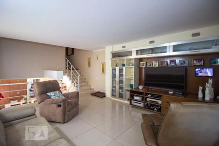 Casa à venda com 360m², 4 quartos e 5 vagasSala de Estar