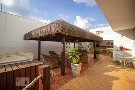 Casa à venda com 360m², 4 quartos e 5 vagasVaranda gourmet