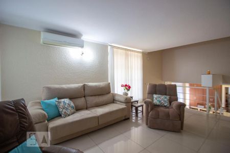 Casa à venda com 360m², 4 quartos e 5 vagasSala de Estar