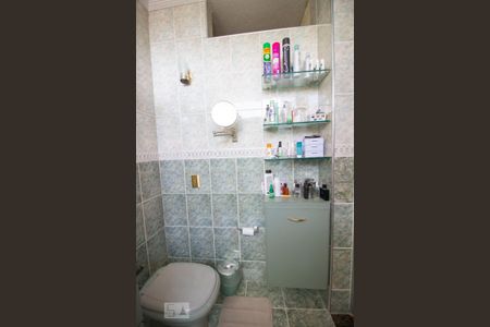 Casa à venda com 360m², 4 quartos e 5 vagasBanheiro da Suíte 2