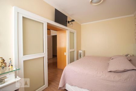 Casa à venda com 360m², 4 quartos e 5 vagasQuarto 2 - Suíte