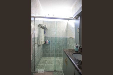 Casa à venda com 360m², 4 quartos e 5 vagasBanheiro da Suíte 2