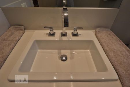 Apartamento para alugar com 192m², 1 quarto e 1 vagaBanheiro