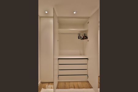 Suíte de apartamento para alugar com 1 quarto, 192m² em Jardim Paulista, São Paulo