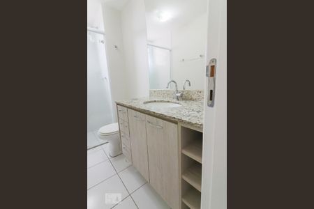 Apartamento à venda com 82m², 3 quartos e 2 vagasBanheiro Social