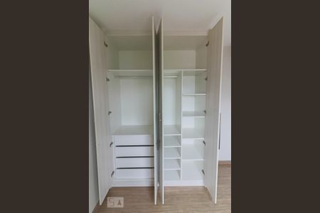 Apartamento à venda com 82m², 3 quartos e 2 vagasQuarto 3