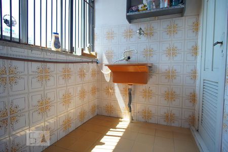 Apartamento à venda com 129m², 3 quartos e sem vagaArea de serviço 