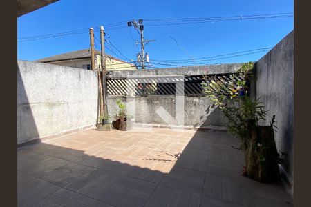 Casa à venda com 77m², 2 quartos e 1 vaga Casa à venda com 77m², 2 quartos e 1 vagaTerraço