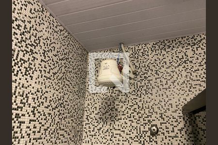 Casa à venda com 77m², 2 quartos e 1 vaga Casa à venda com 77m², 2 quartos e 1 vagaBanheiro