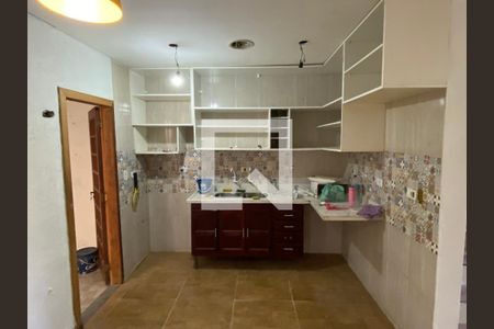 Casa à venda com 77m², 2 quartos e 1 vaga Casa à venda com 77m², 2 quartos e 1 vagaCozinha