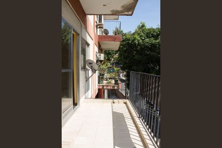 Apartamento à venda com 70m², 2 quartos e 1 vagaSala - Varanda