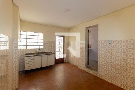 Casa para alugar com 170m², 3 quartos e 2 vagasCozinha
