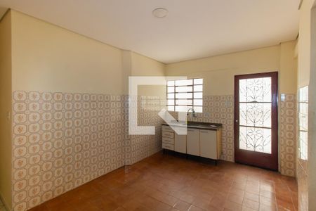 Casa para alugar com 170m², 3 quartos e 2 vagasCozinha