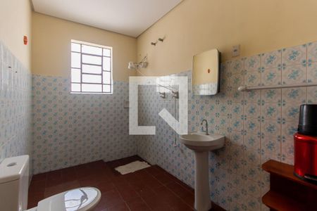 Casa para alugar com 170m², 3 quartos e 2 vagasBanheiro