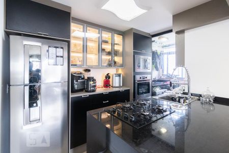 Cozinha e Área de Serviço de apartamento à venda com 3 quartos, 74m² em Cidade Baixa, Porto Alegre