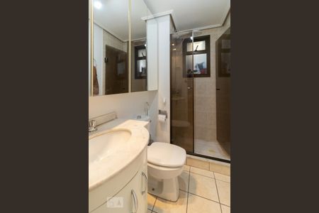 Banheiro de apartamento à venda com 3 quartos, 74m² em Cidade Baixa, Porto Alegre
