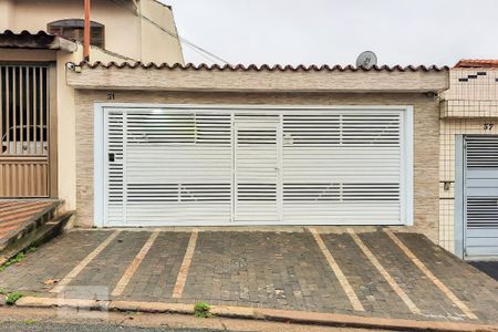 Casa à venda com 147m², 3 quartos e 3 vagasFachada