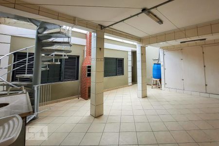 Casa à venda com 147m², 3 quartos e 3 vagasÁrea de Serviço