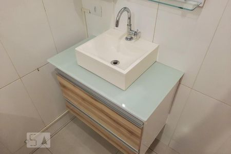 Casa à venda com 147m², 3 quartos e 3 vagasBanheiro