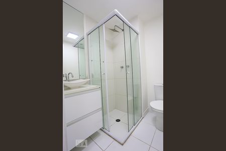 Apartamento à venda com 65m², 2 quartos e 1 vaga Apartamento à venda com 65m², 2 quartos e 1 vagaBanheiro da Suíte