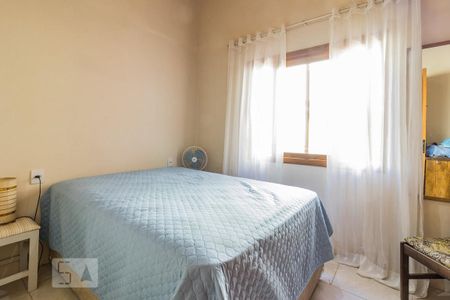 Dormitório2 de casa à venda com 4 quartos, 180m² em Cavalhada, Porto Alegre