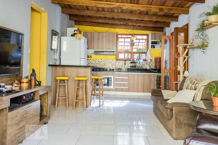 Sala de casa à venda com 4 quartos, 319m² em Cavalhada, Porto Alegre