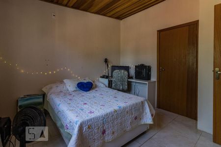 Dormitório de casa à venda com 4 quartos, 319m² em Cavalhada, Porto Alegre