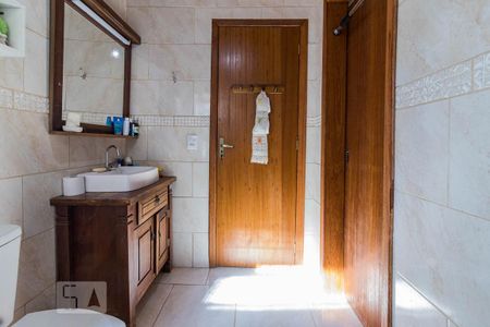 Casa à venda com 319m², 4 quartos e 4 vagas Casa à venda com 319m², 4 quartos e 4 vagasbanheiro suite