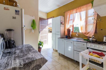 Casa à venda com 319m², 4 quartos e 4 vagas Casa à venda com 319m², 4 quartos e 4 vagascozinha da edícula