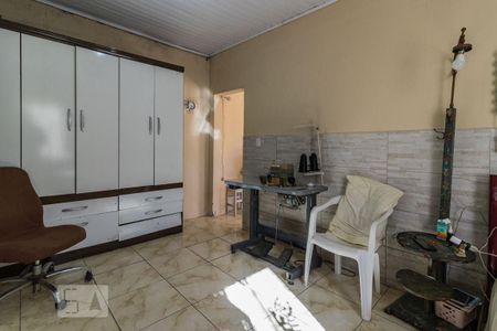 Casa à venda com 319m², 4 quartos e 4 vagas Casa à venda com 319m², 4 quartos e 4 vagasDormitório da edícula