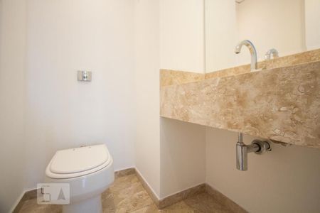 Lavabo de apartamento para alugar com 3 quartos, 180m² em Campo Belo, São Paulo