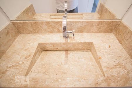 Detalhe Lavabo de apartamento para alugar com 3 quartos, 180m² em Campo Belo, São Paulo
