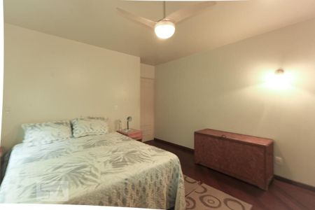 Casa à venda com 600m², 4 quartos e 2 vagasSuíte 2